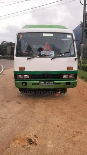 Isuzu Journey M 1981 Bus (Used)