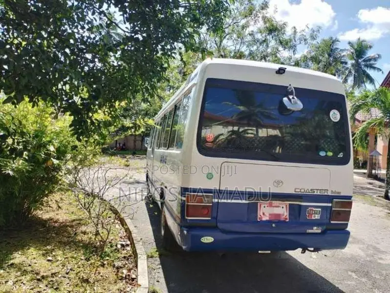 Toyota Coaster 1992 Bus (Used)