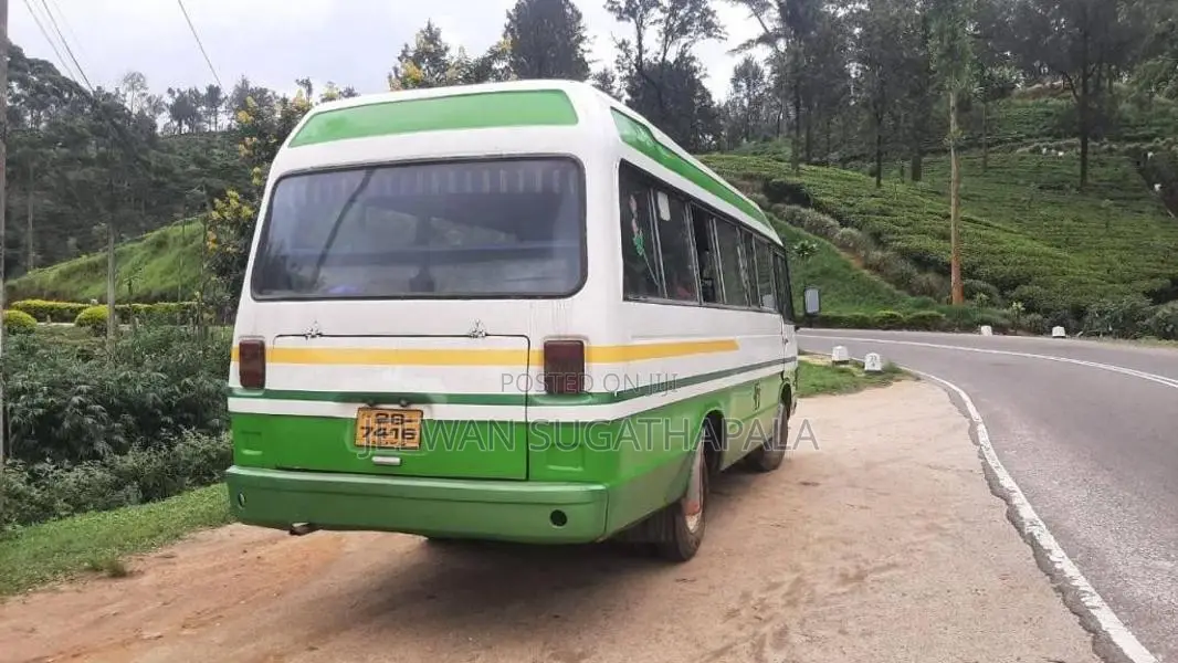 Isuzu Journey M 1981 Bus (Used)