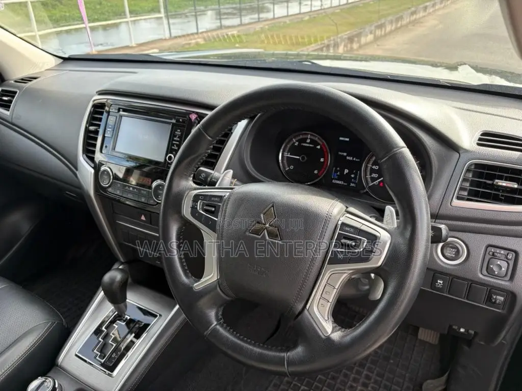 Mitsubishi L200 2020 Pickup (Used)