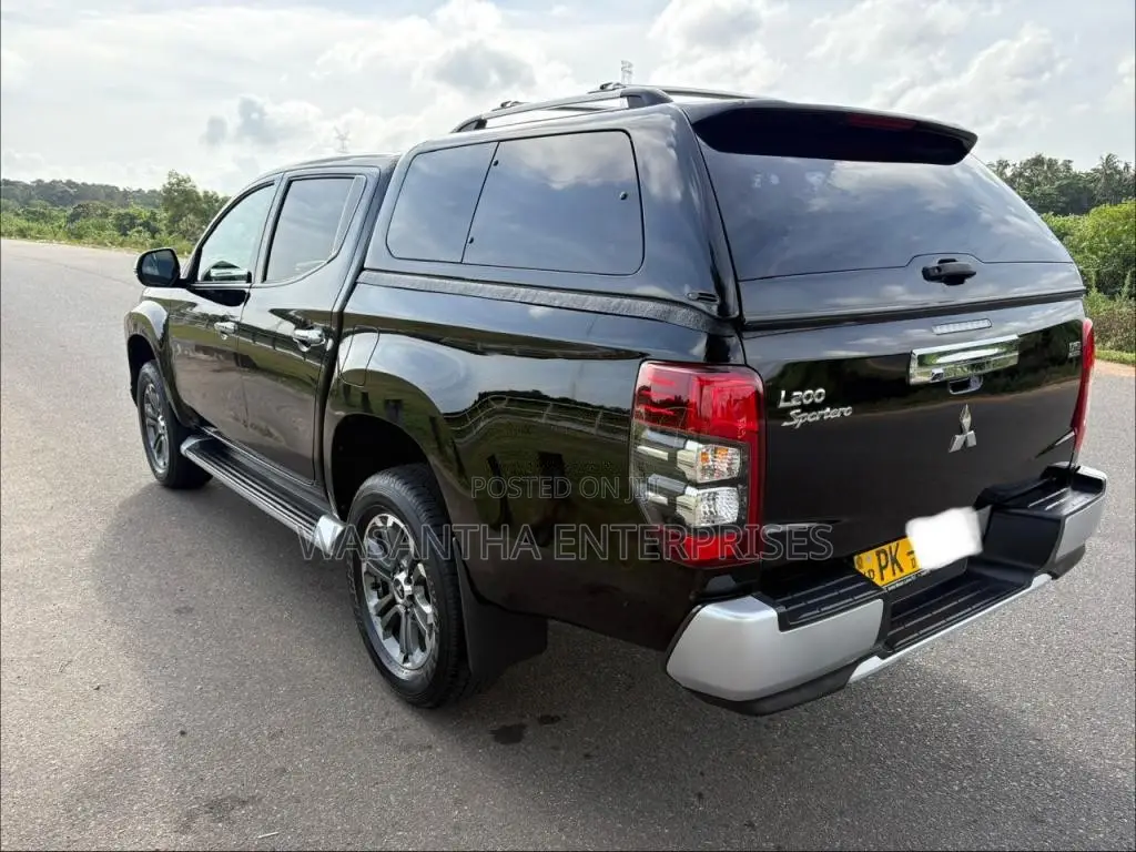 Mitsubishi L200 2020 Pickup (Used)