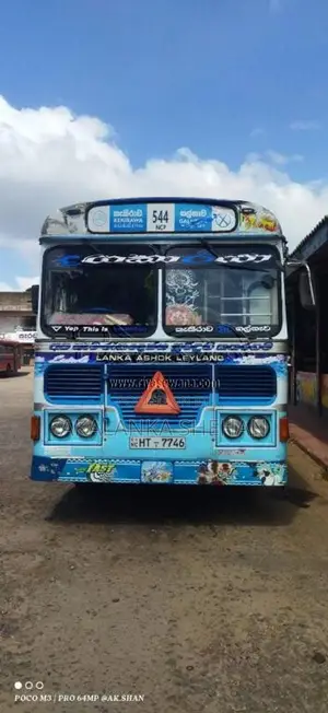 Ashok-Leyland Viking 2004 Bus (Used)