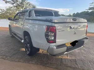 Mitsubishi L200 2020 Pickup (Used)