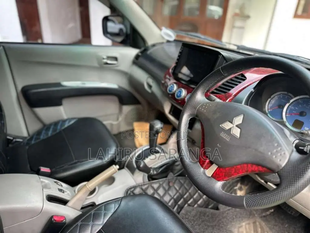 Mitsubishi L200 2006 Pickup (Used)