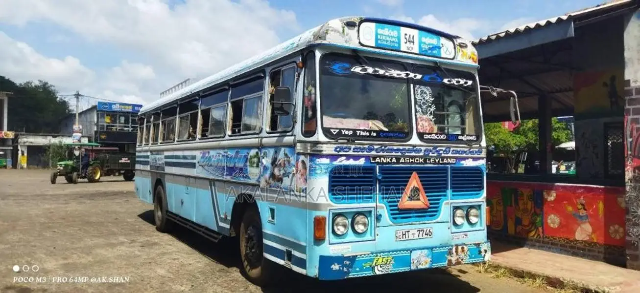 Ashok-Leyland Viking 2004 Bus (Used)