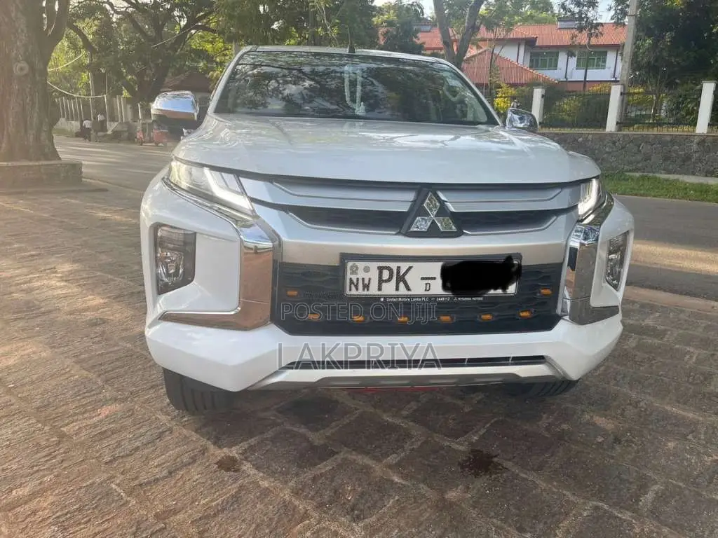 Mitsubishi L200 2020 Pickup (Used)