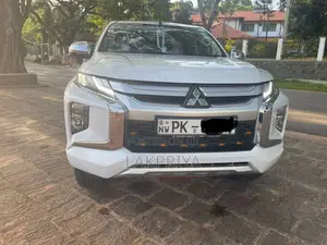 Mitsubishi L200 2020 Pickup (Used)
