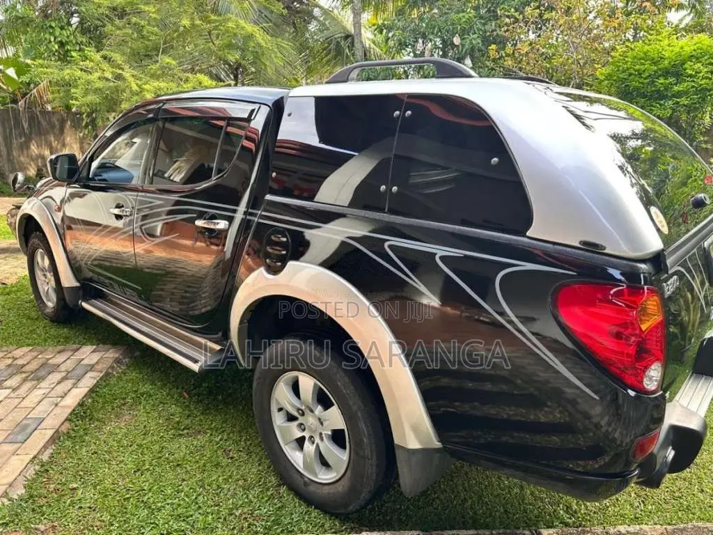 Mitsubishi L200 2006 Pickup (Used)