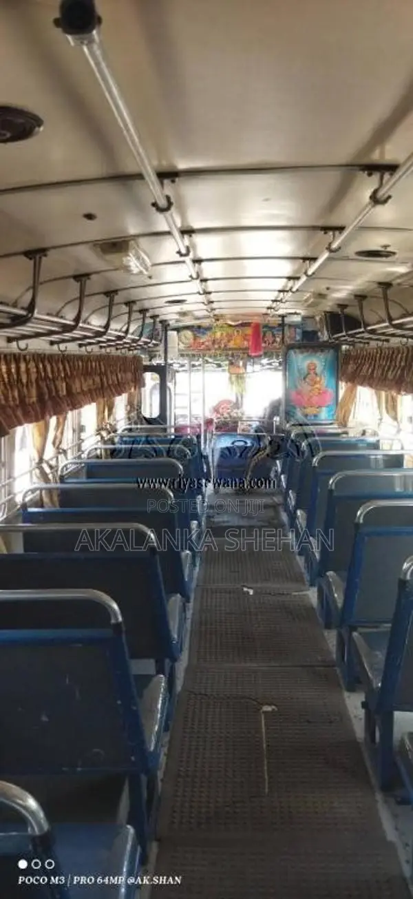 Ashok-Leyland Viking 2004 Bus (Used)