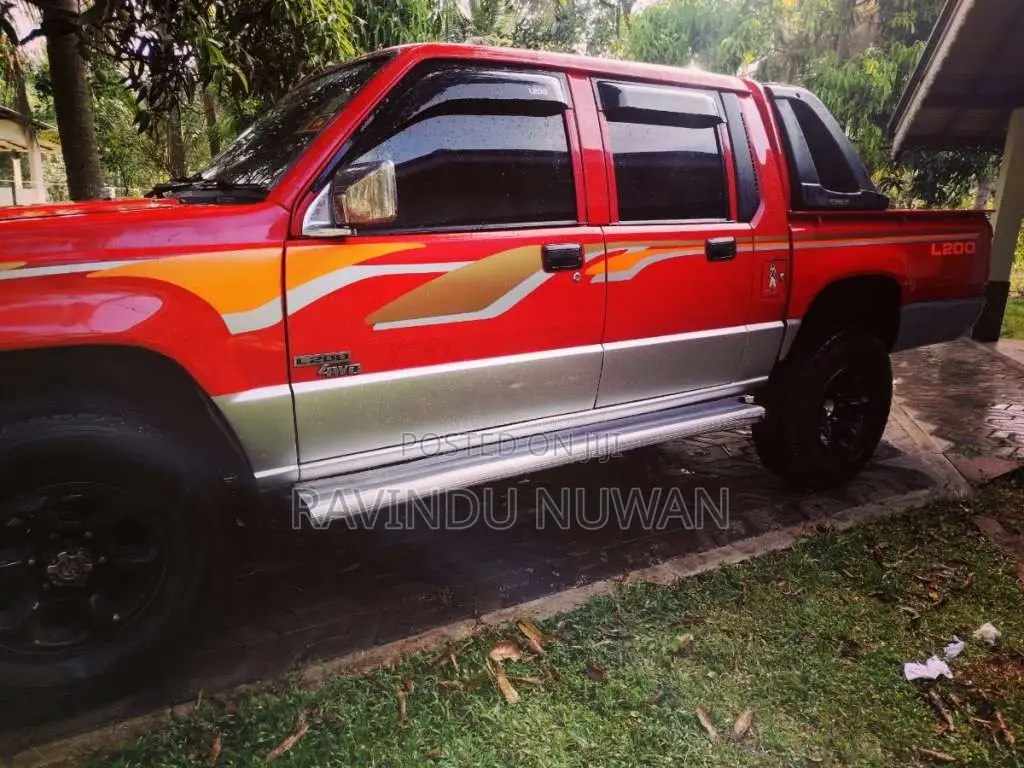 Mitsubishi L200 4WD 1997 Pickup (Used)