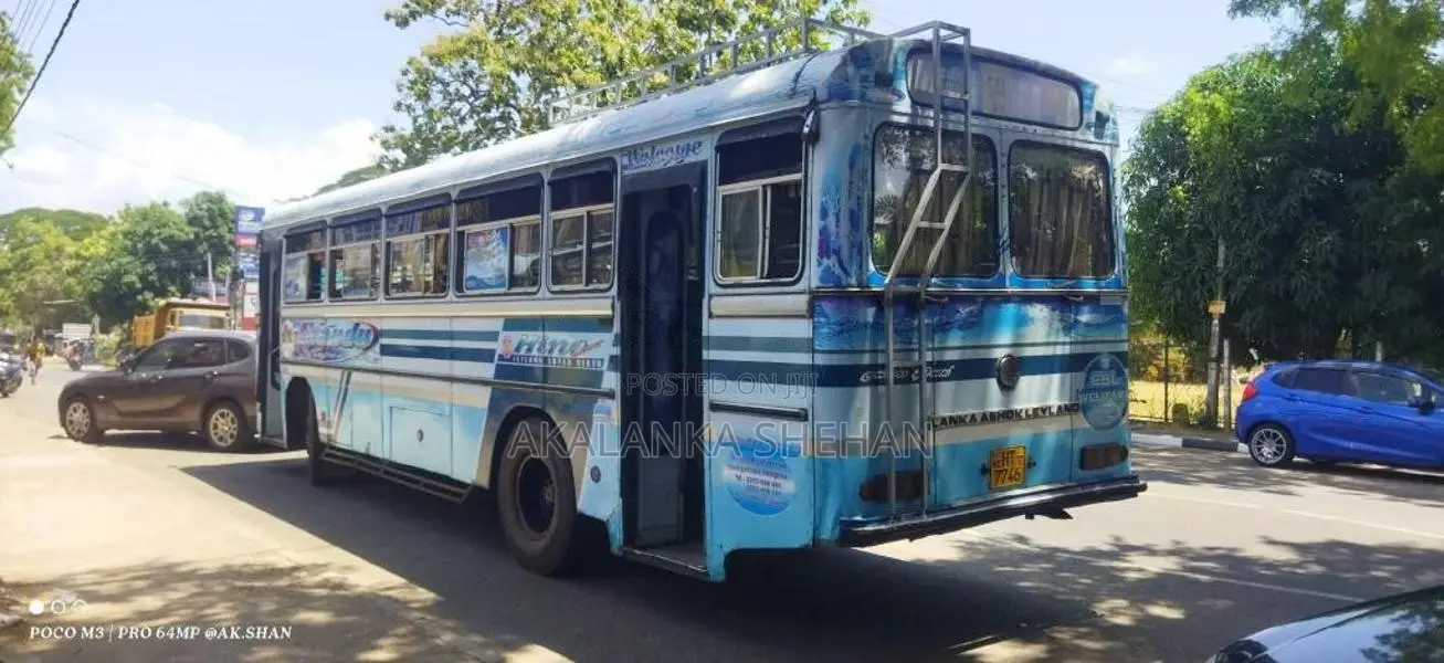 Ashok-Leyland Viking 2004 Bus (Used)