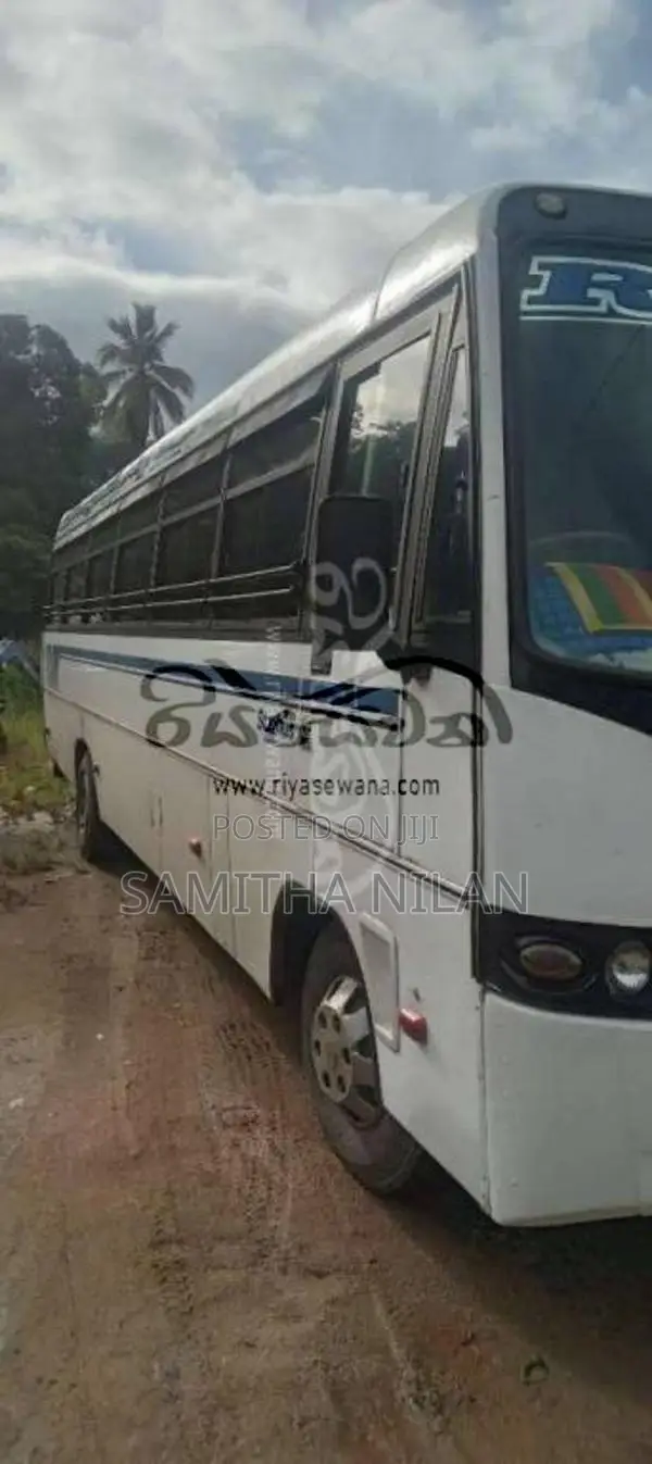 Tata 709 2011 Bus (Used)