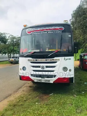 Ashok-Leyland Lynx 2017 Bus (Used)
