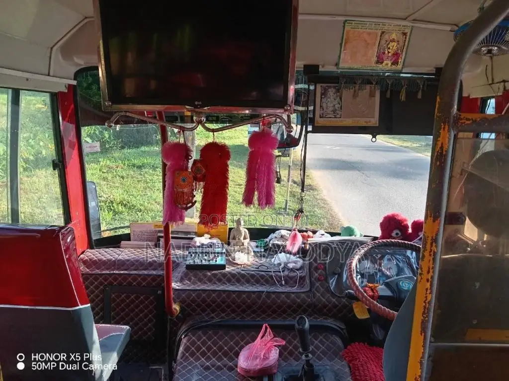 Ashok-Leyland Lynx 2017 Bus (Used)
