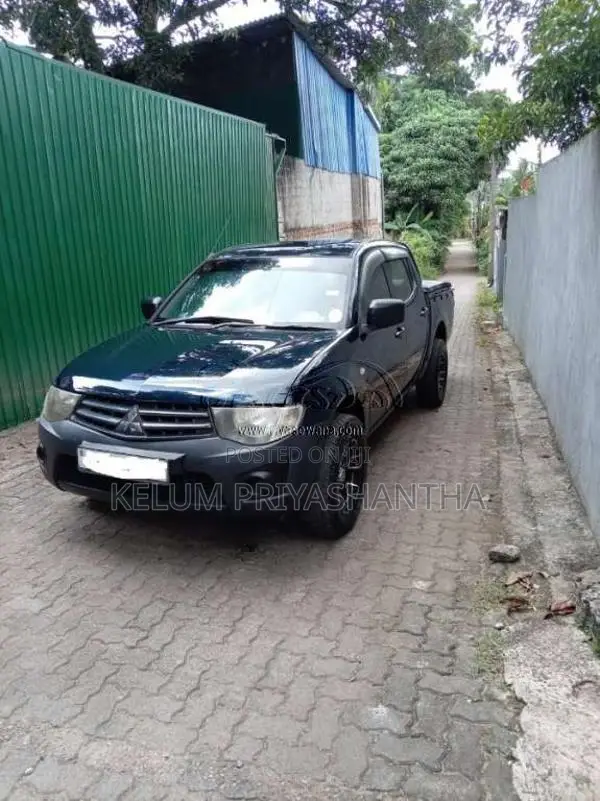 Mitsubishi L200 2011 Pickup (Used)