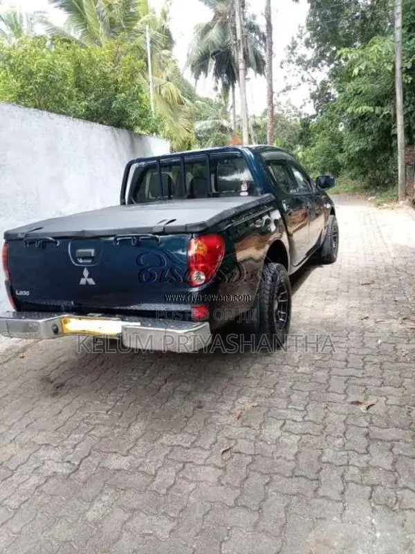 Mitsubishi L200 2011 Pickup (Used)