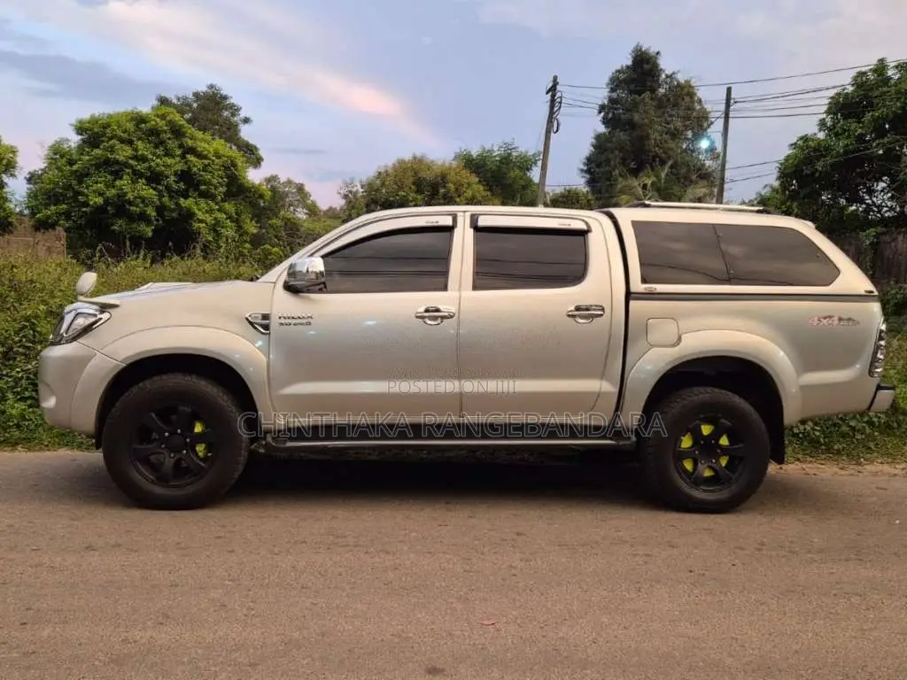 Toyota Hilux Vigo 2007 Pickup (Used)