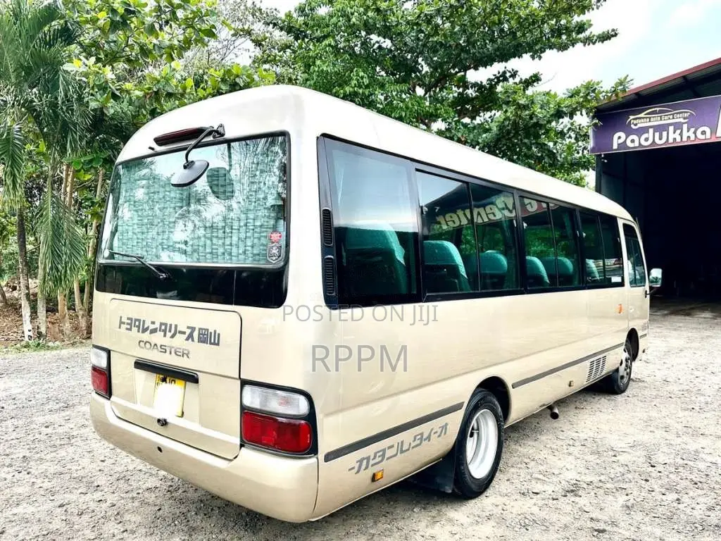 Toyota Coaster 2010 Bus (Used)