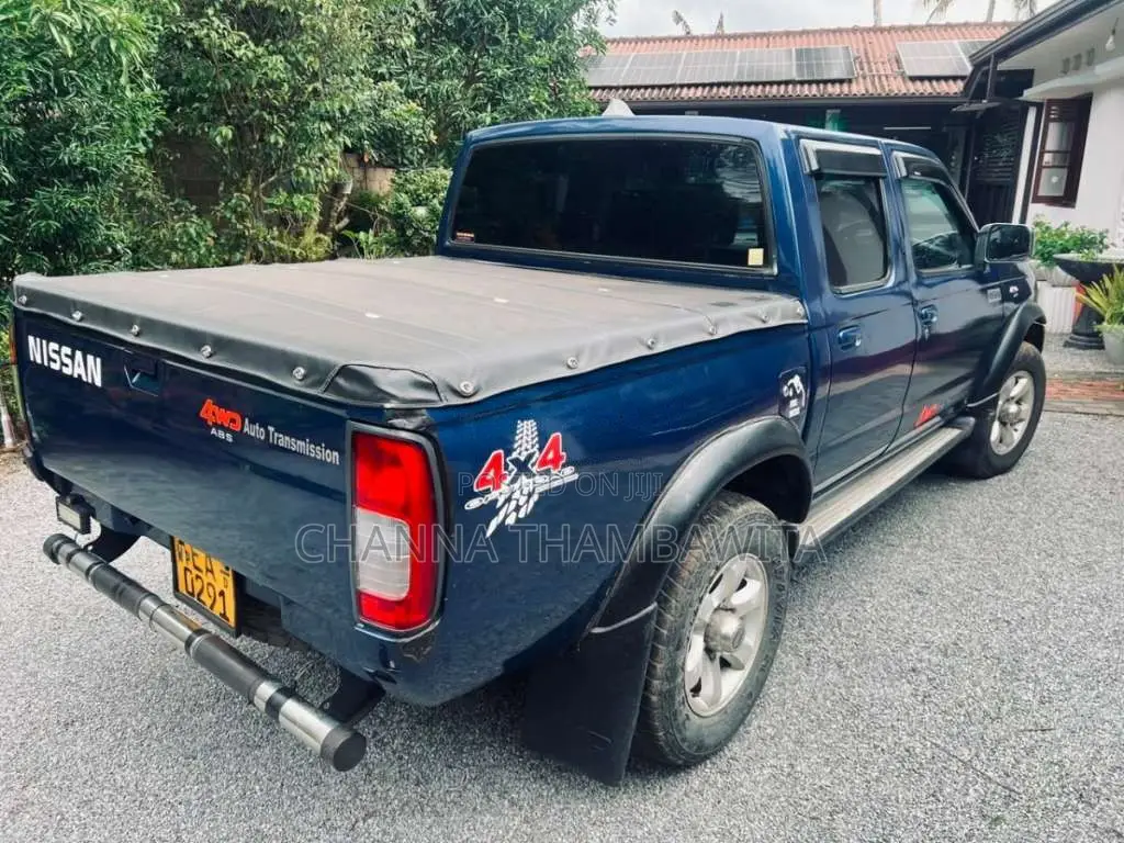 Nissan D22 2003 Pickup (Used)