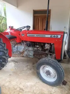 Massey-Ferguson 240 1998 Tractor (Used)