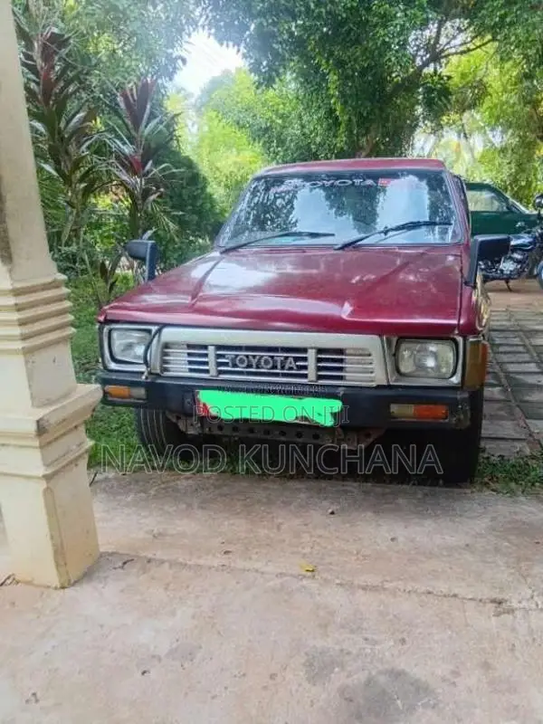 Toyota Hilux 1986 Pickup (Used)