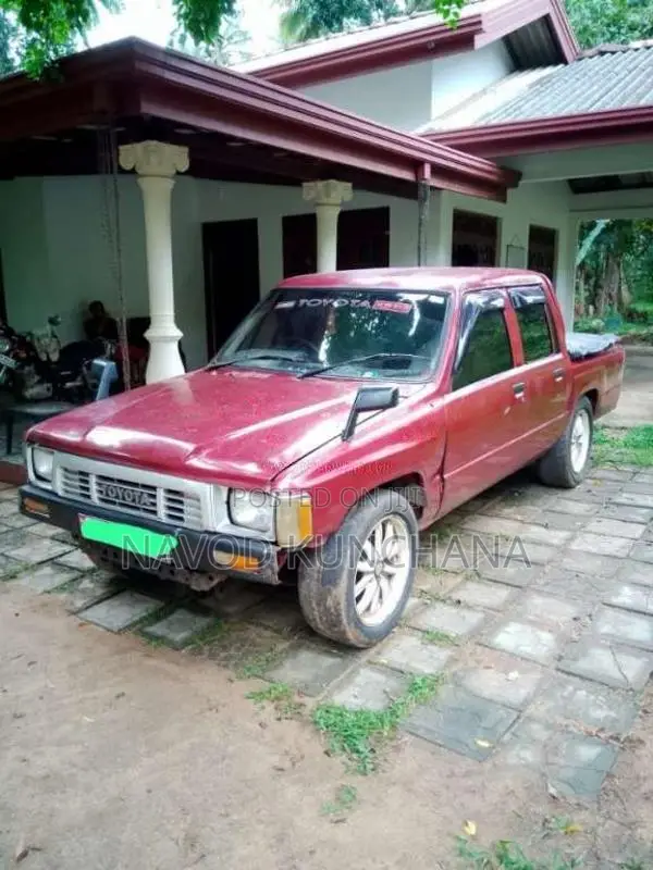 Toyota Hilux 1986 Pickup (Used)