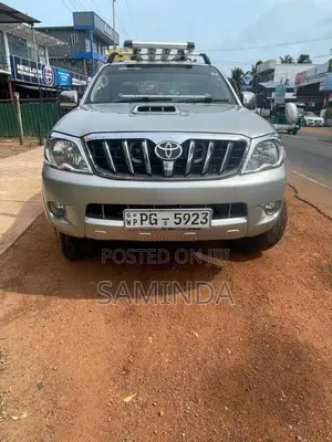 Toyota Hilux 2007 Pickup (Used)