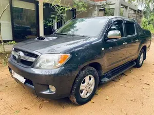 Toyota Hilux Vigo 2007 Pickup (Used)