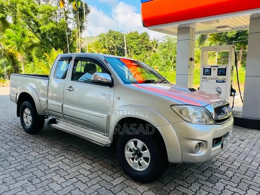 Toyota Hilux Vigo 4x4 2010 Pickup (Used)