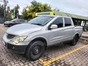 Micro Double Cab 2009 Pickup (Used)