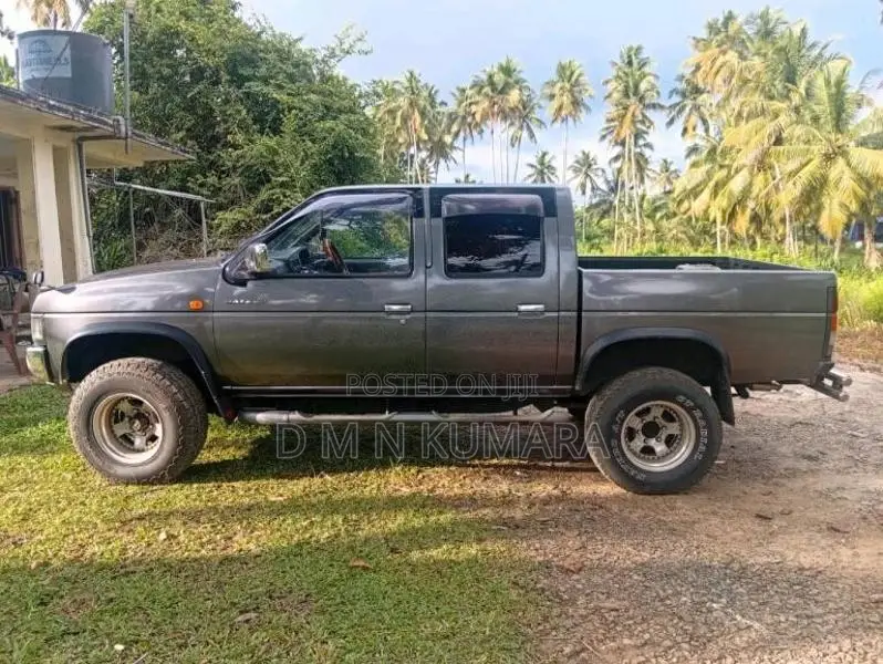 Nissan D21 1986 Pickup (Used)