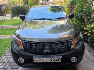 Mitsubishi L200 2015 Pickup (Used)
