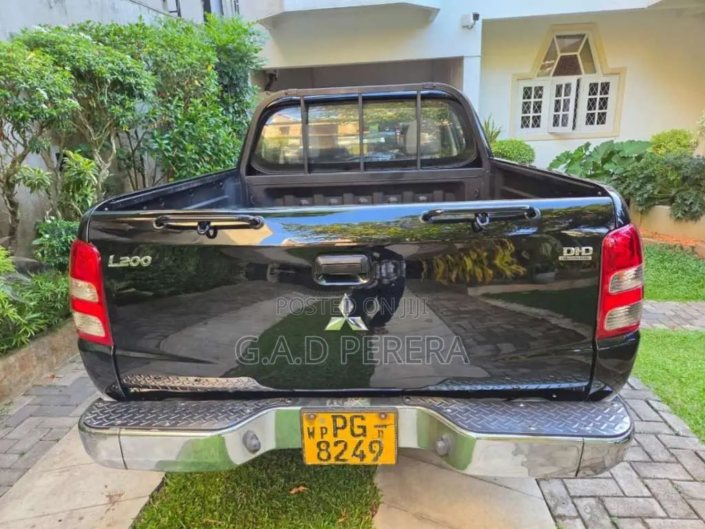 Mitsubishi L200 2016 Pickup (Used)