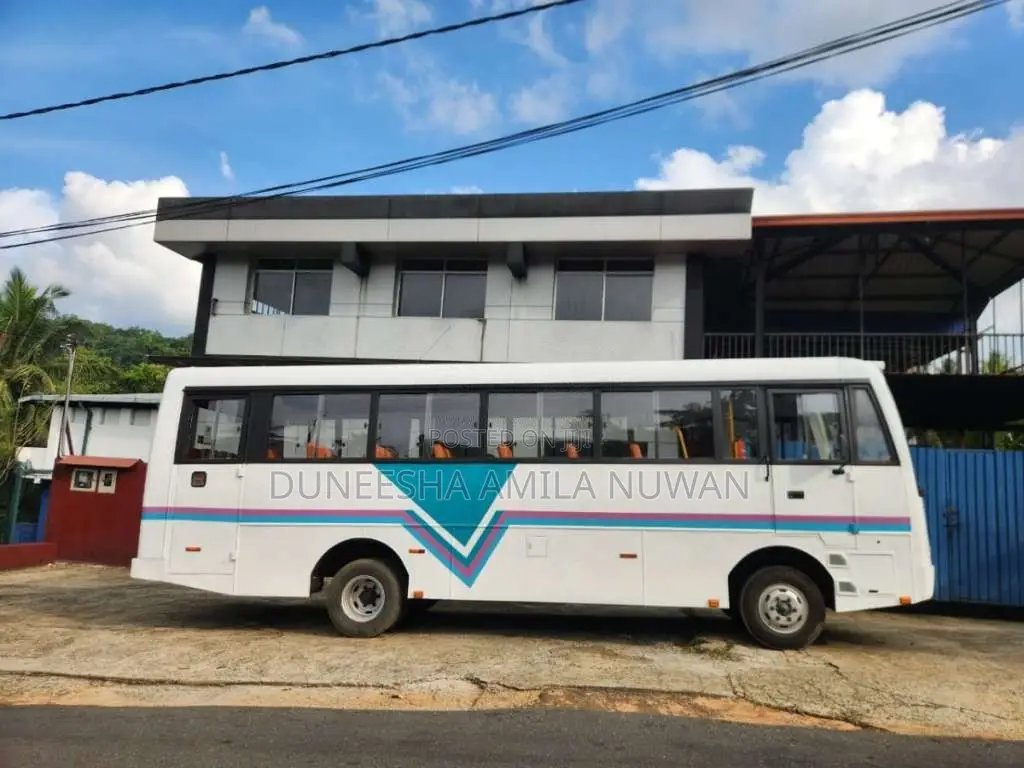 Ashok-Leyland Lynx 2017 Bus (Used)