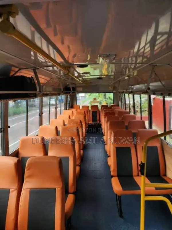 Ashok-Leyland Lynx 2017 Bus (Used)