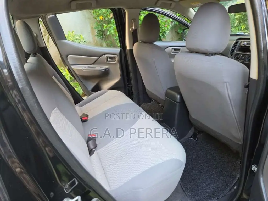 Mitsubishi L200 2016 Pickup (Used)