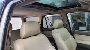 Toyota HILUX SURF SSR G 2000 Pickup (Used)