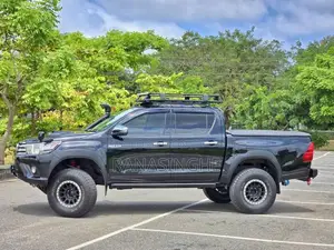 Toyota Hilux 2016 Pickup (Used)