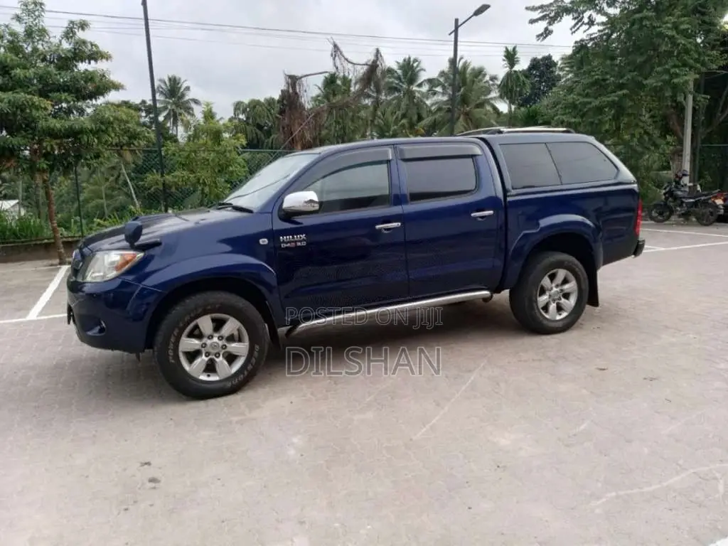 Toyota Hilux 2009 Pickup (Used)