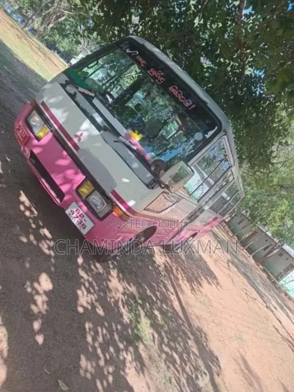 Mitsubishi Baby Rosa 1988 Bus (Used)