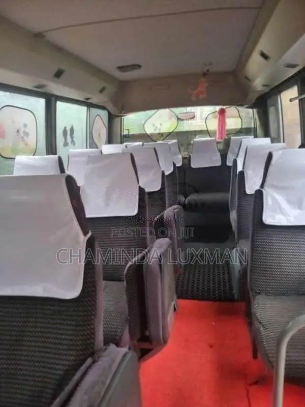 Mitsubishi Baby Rosa 1988 Bus (Used)