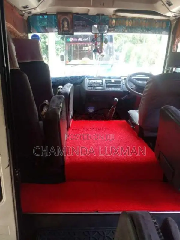 Mitsubishi Baby Rosa 1988 Bus (Used)