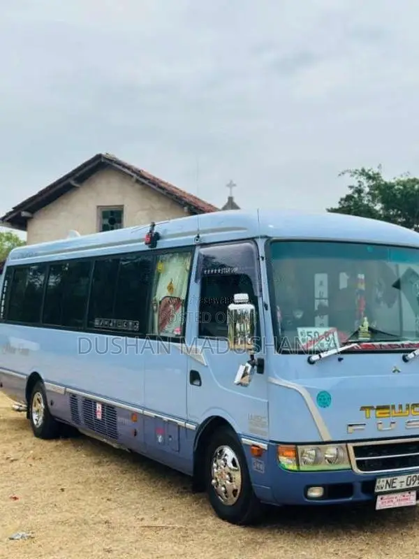 Mitsubishi Fuso 2012 Bus (Used)