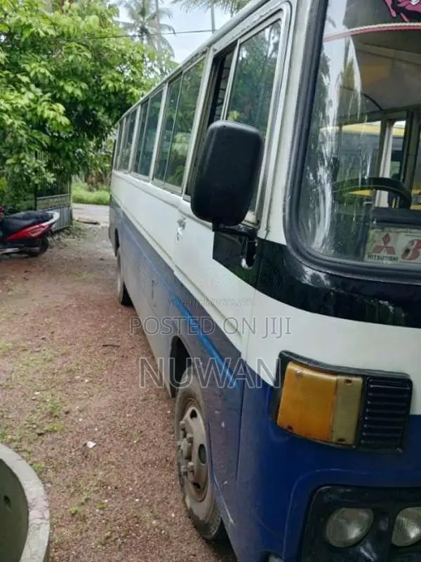Mitsubishi Rosa 1980 Bus (Used)