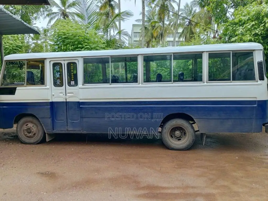 Mitsubishi Rosa 1980 Bus (Used)