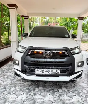 Toyota Hilux 2025 Pickup (Used)