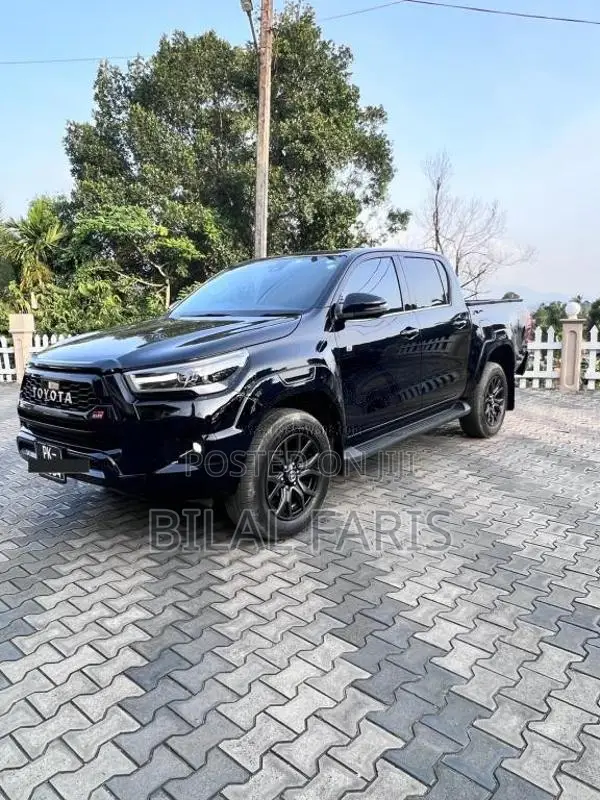 Toyota Hilux GR Sports 2023 Pickup (Used)