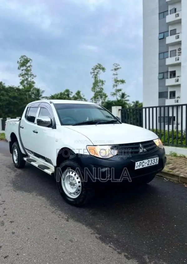 Mitsubishi L200 2011 Pickup (Used)
