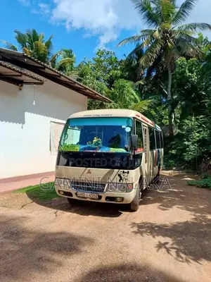Mitsubishi Rosa 2004 Bus (Used)