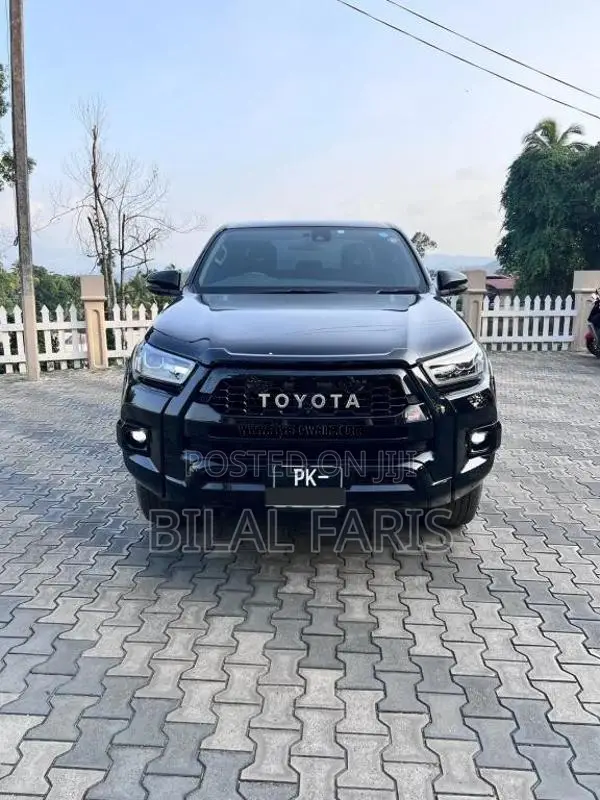 Toyota Hilux GR Sports 2023 Pickup (Used)